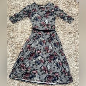 Floral belted dress. medium. Black/green/pink/blue
